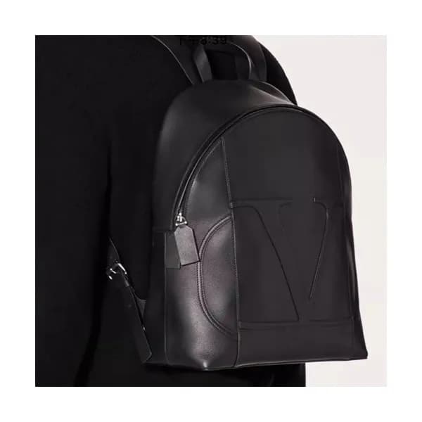 Valentino 2019 Leather Back Pack ,42CM - 발렌티노 2019… - 1