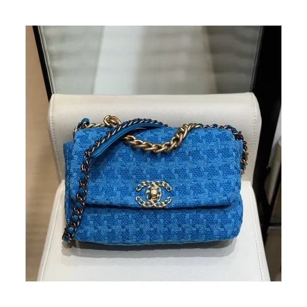 Chanel 2019 Tweed Shoulder Bag ,26CM - 샤넬 2019 여성용… - 1