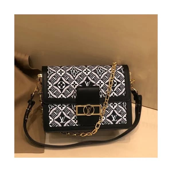 Louis Vuitton 2020 Dauphine Ladies Shoulder Bag,25… - 1