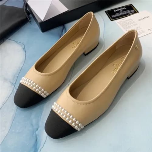 Chanel 2020 Women's Leather Flat - 샤넬 2020 여성용… - 1