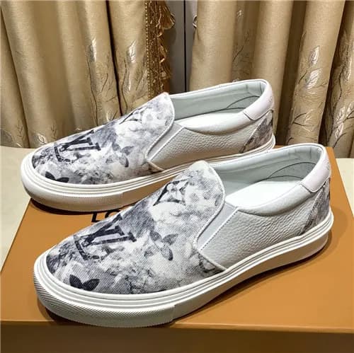 Louis Vuitton 2021 Men's Leather Sneakers - 루이… - 1