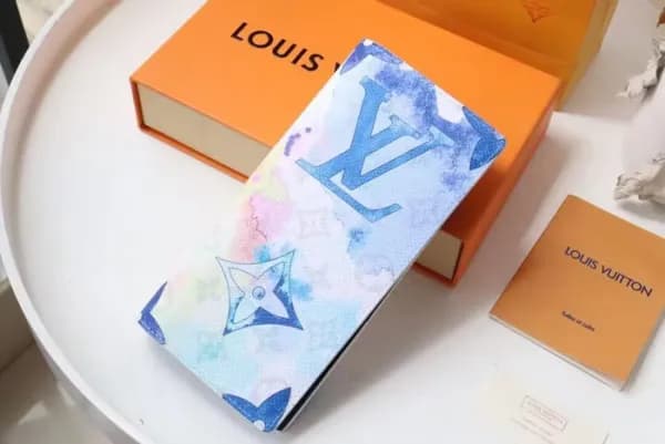 Louis Vuitton 2022 Mens Leather Wallet,19cm,M80457… - 1