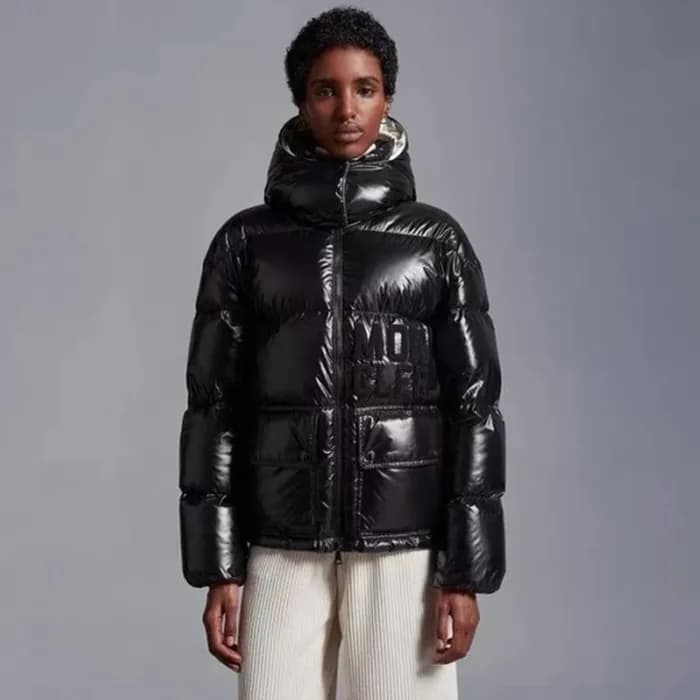 몽클레어 여성 블랙 덕다운 패딩 - Moncler Womens Black Down Padd… - 1