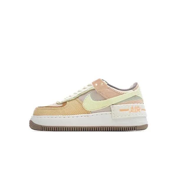 나이키 여성 옐로우 스니커즈 - Nike Air Force 1 Womens Sneakers… - 1