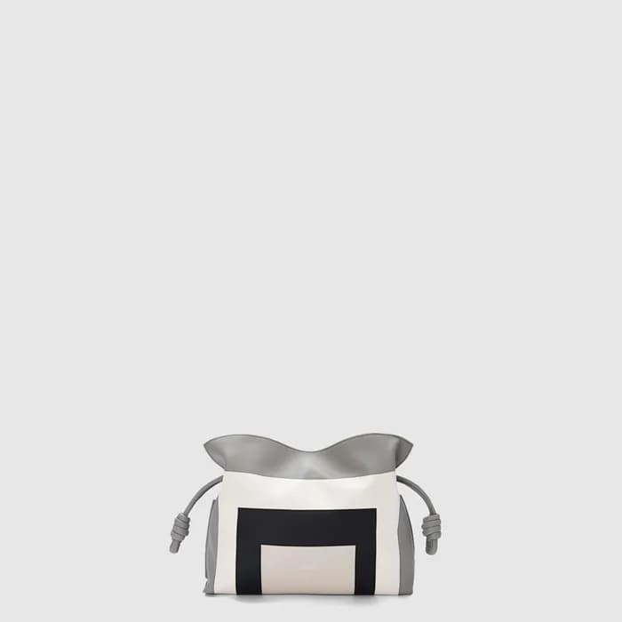 로에베 여성 미디엄 플라멩코 클러치 - Loewe Womens Medium Flamenco… - 1