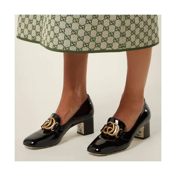 Gucci 2019 Ladies Web GG Metal Logo Patent Middle-… - 1