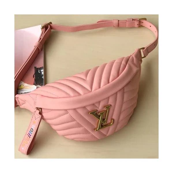 Louis Vuitton 2019 Leather BUMBAG,37cm - 루이비통 2019… - 1