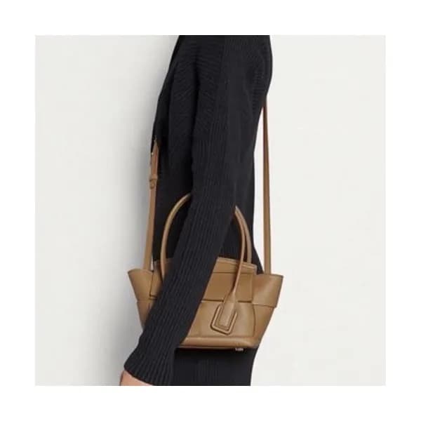 Bottega Veneta 2019 Arco Mini Tote Shoulder Bag,17… - 1