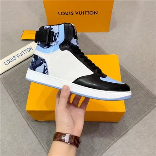 Louis Vuitton 2020 Men's Leather Sneakers - 루이… - 1