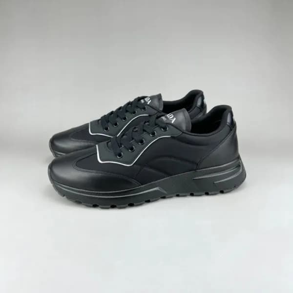 프라다 남성 블랙 스니커즈 - Prada Mens Black Sneakers - pr07x - 1