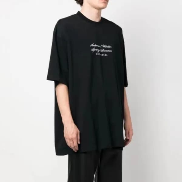 베트멍 남/녀 트렌디 블랙 반팔티 - Vetements Unisex Black Tshirt… - 1