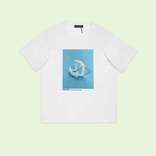 프라다 남성 크루넥 화이트 반팔티 - Prada Mens White Short sleeve… - 1
