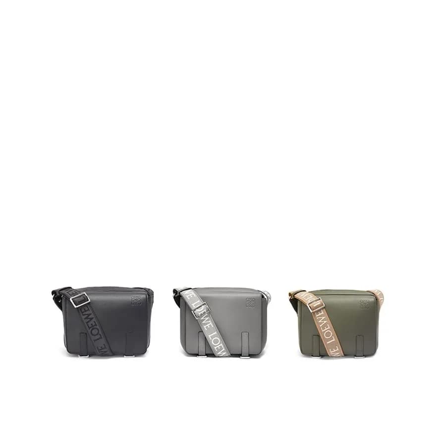 로에베 남성 XS 밀리터리 카프스킨 메신저백 【매장-250만원대】 - Loewe Mens … - 1