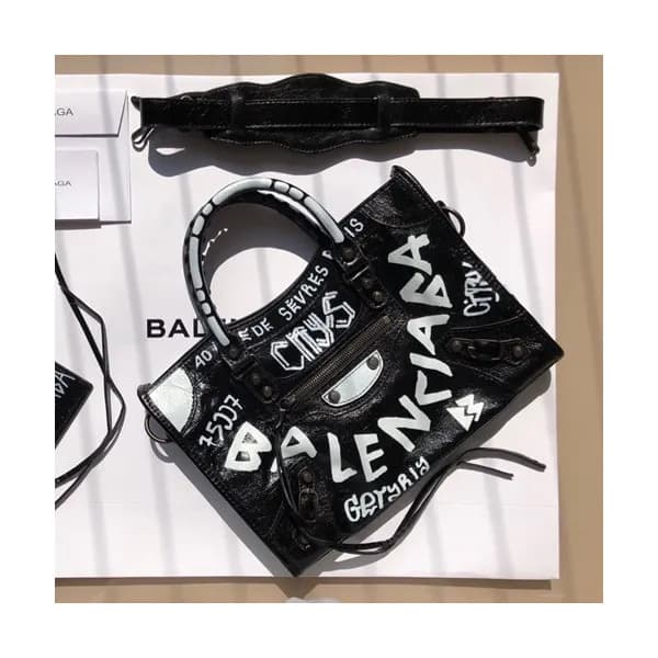 [모던 시크]Balenciaga 2019 Graffiti Classic City Leath… - 1