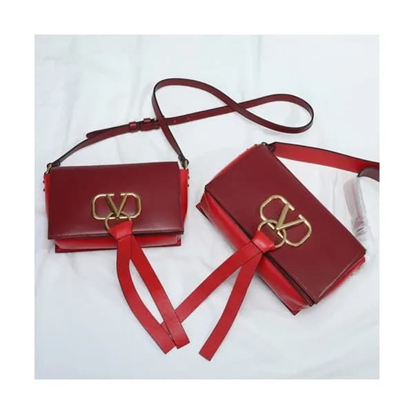 Valentino 2019 V-ring Leather Shoudler Bag,20/25CM… - 1
