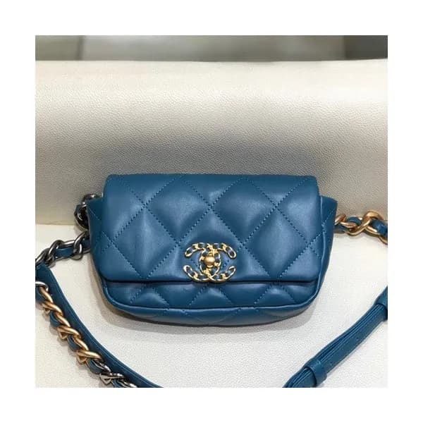 Chanel 2019 Women Leather Hip Sack ,17CM - 샤넬 2019… - 1