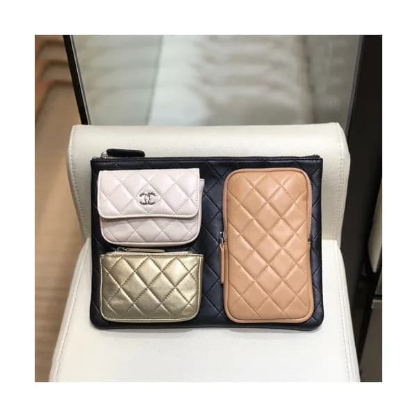 Chanel 2020 Leather Clutch Bag,28CM - 샤넬 2020 레더 클… - 1