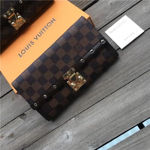 Louis Vuitton 2021 Women's Leather Wallet,21cm… - 1