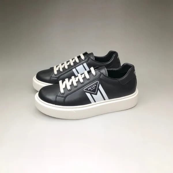 프라다 남성 클래식 블랙 스니커즈 - Mens Black Sneakers - pra0276… - 1