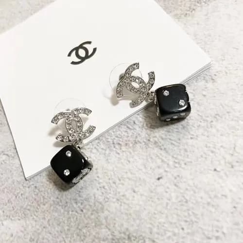 CHANEL White Gold Earring - 샤넬 여성용 18k도금 화이트 골드… - 1
