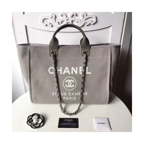 Chanel 2018 Canvas Deauville Tote Shoulder Bag,39C… - 1