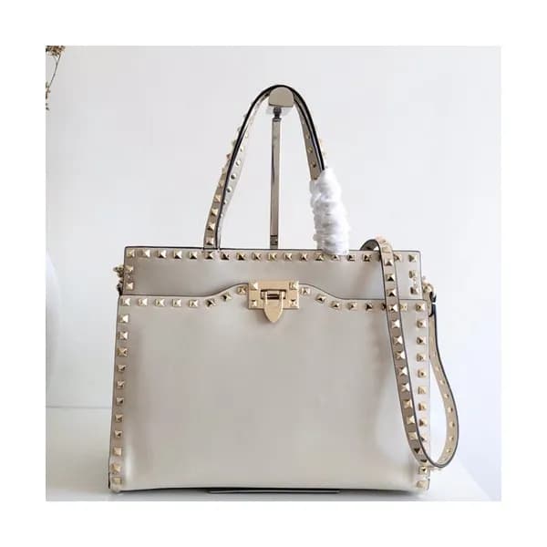Valentino 2019 Leather Garavani Rockstud Tote Shou… - 1