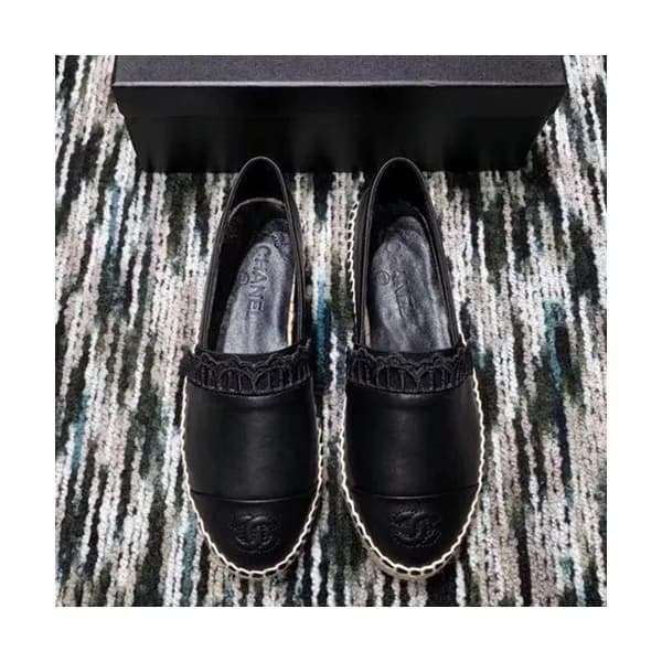 Chanel 2019 Ladies Leather Slip On - 샤넬 2019 여성용 레… - 1