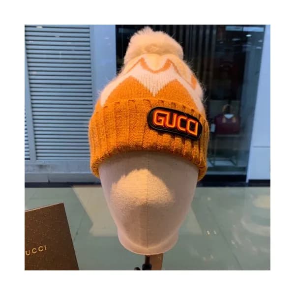 Gucci 2019 Ladies Knit & Rabbit Fur Cap - 구찌 2019 … - 1