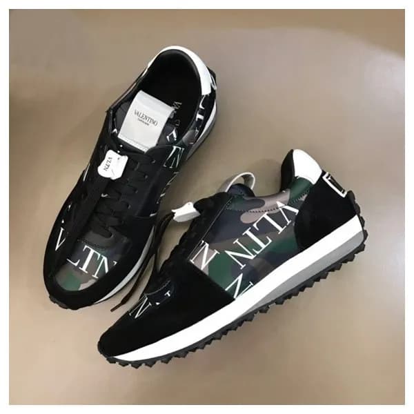 발렌티노 남성 트렌디 블랙 스니커즈 - Mens Black Sneakers - val025… - 1