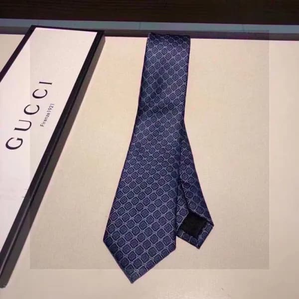 GUCCI MENS NECKTIE NAVY - 구찌 남성용 넥타이 네이비 guu00…