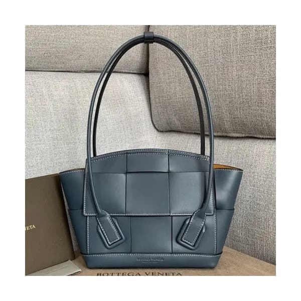 Bottega Veneta 2019 Arco Small Tote Shoulder Bag,2… - 1