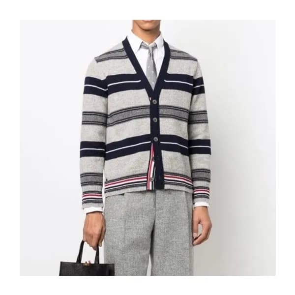 톰브라운 남성 브이넥 그레이 가디건 - Thom Browne Mens Gray Cardig… - 1
