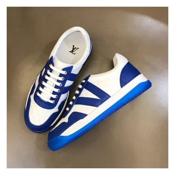 루이비통 남성 블루 스니커즈 - Louis vuitton Mens Blue Sneakers… - 1