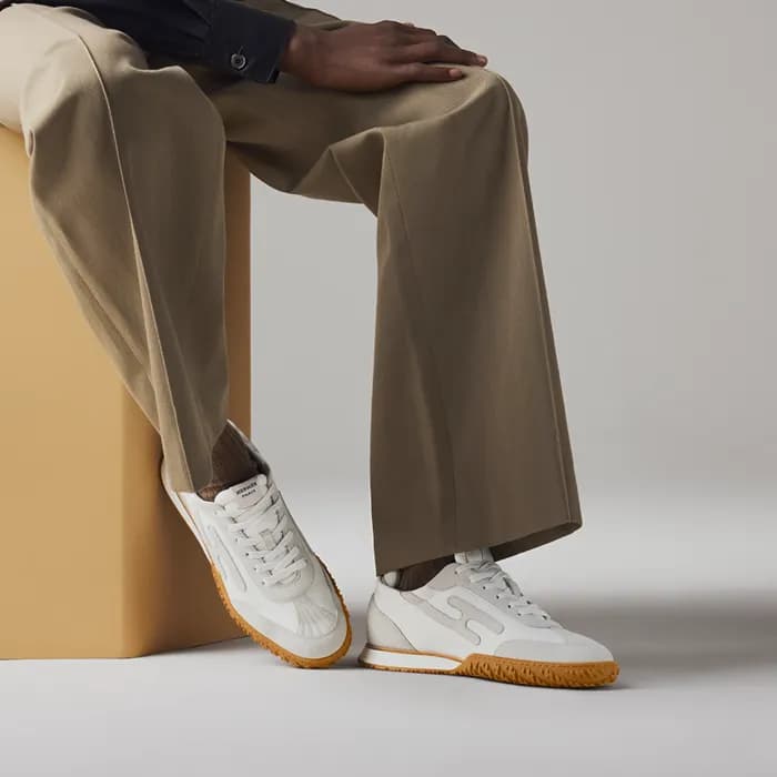 에르메스 남/녀 제트 스니커즈 - Hermes Unisex Jet Sneakers - he… - 1