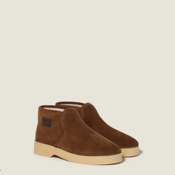 미우미우 여성 시어링 슬립온 부티 - Miumiu Womens Shearling Slip-…
