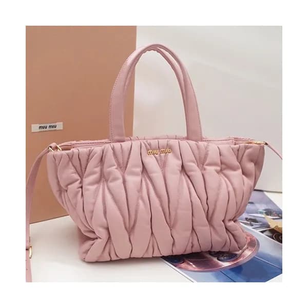 MiuMiu 2019 Matelasse Tote Shoulder Bag,27cm - 미우미… - 1