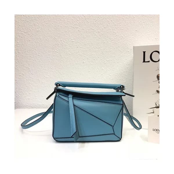 Loewe 2019 Puzzle Mini Shoulder Bag, 18CM - 로에베 20…