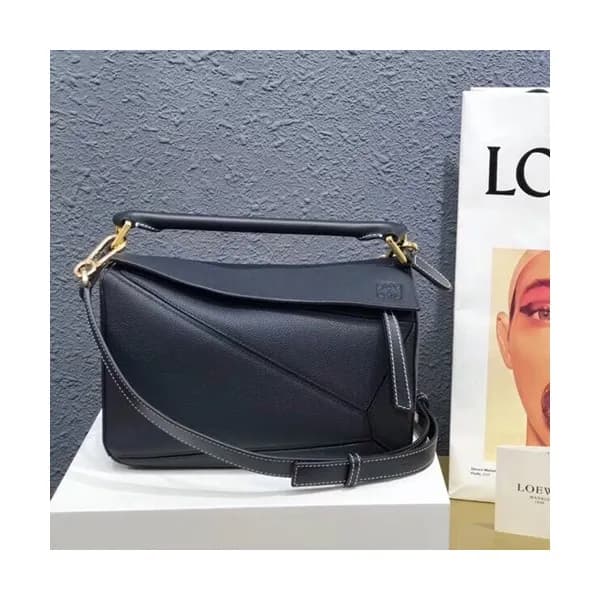 Loewe 2019 Puzzle Small Shoulder Bag, 24CM - 로에베 2… - 1