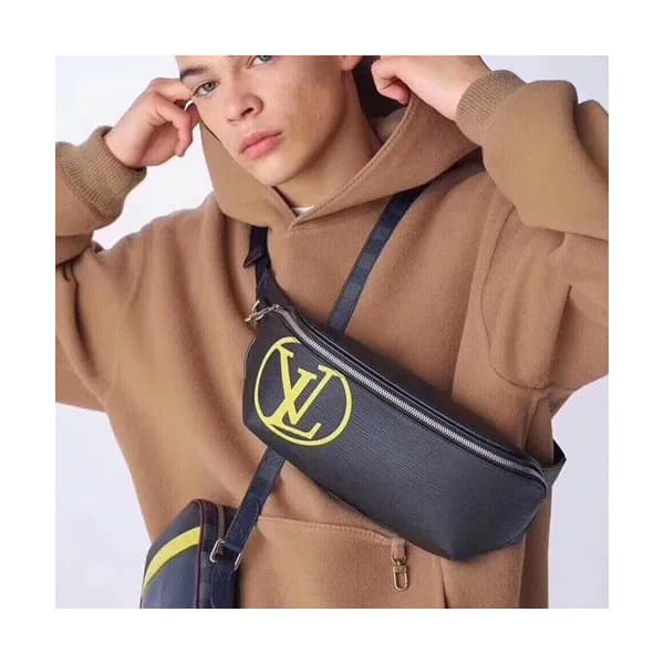 Louis Vuitton 2019 Bumbag Hip Sack,34cm - 루이비통 201… - 1