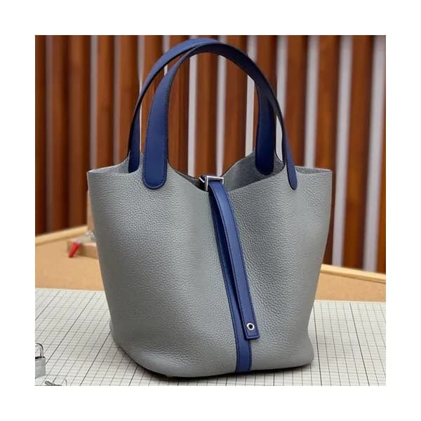 Hermes 2019 Picotin Lock Leather Tote Bag,18cm - 에… - 1