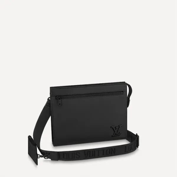 루이비통 남성 블랙 크로스백 M59329 - Louis vuitton Mens Black … - 1