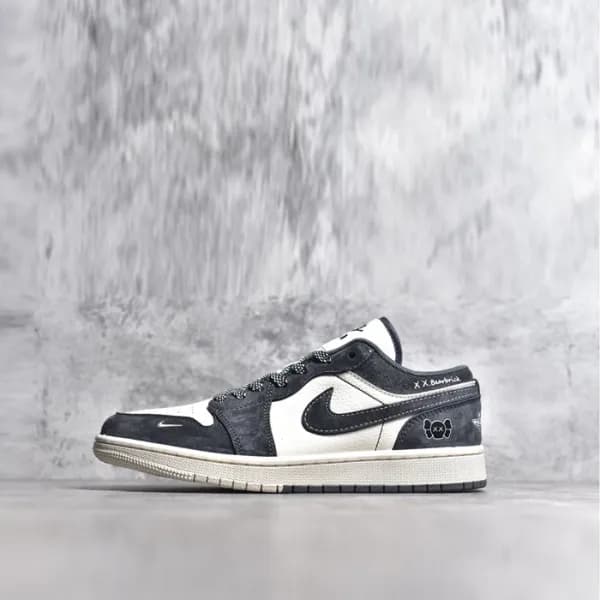 나이키 남/녀 로우 스니커즈 - Nike Air Jordan 1 Low Unisex Sne… - 1