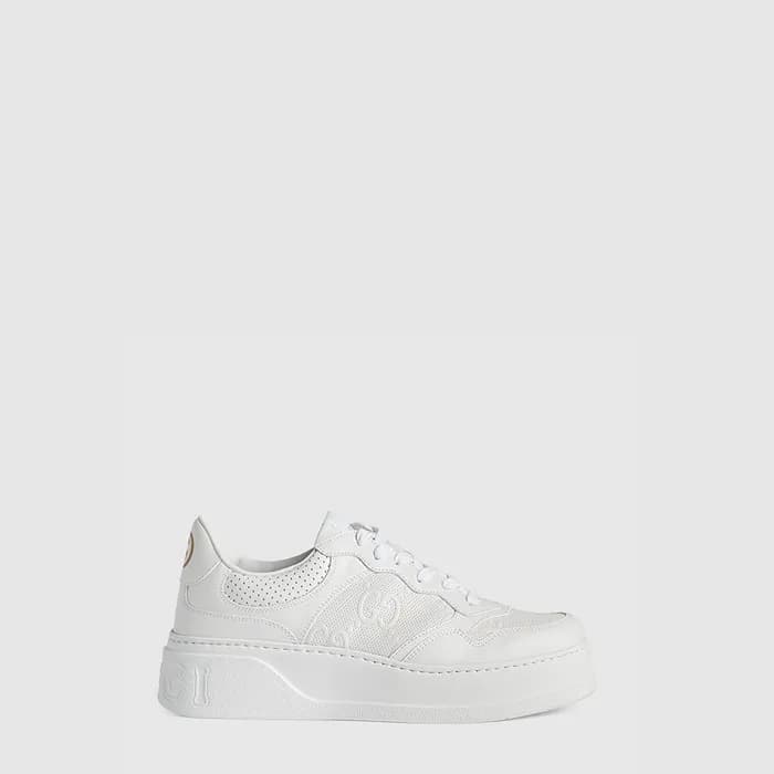 구찌 남성 GG 엠보스 스니커즈 - Gucci Mens GG Embossed Sneaker… - 1