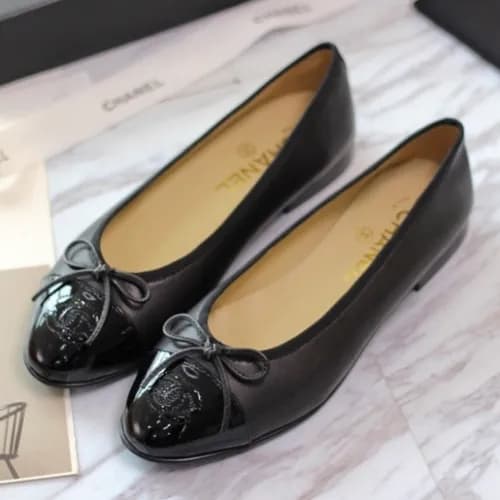 Chanel 2018 Ladies Classic CC Logo Ribbon Ballet F… - 1