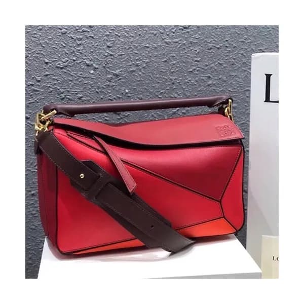 Loewe 2019 Puzzle Medium Shoulder Bag, 29CM - 로에베 … - 1