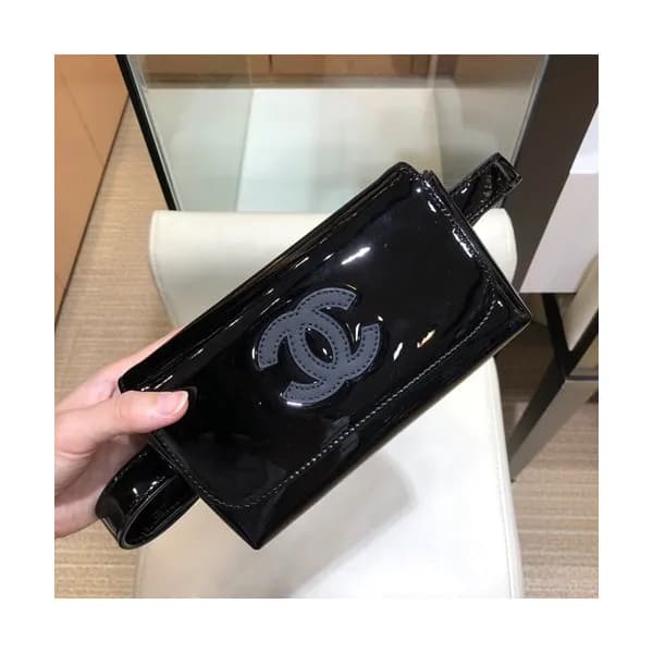 Chanel 2019 Women Leather Hip Sack ,17.5CM - 샤넬 20… - 1