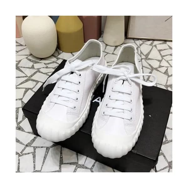Chanel 2019 Ladies Leather Sneakers - 샤넬 2019 여성용 … - 1