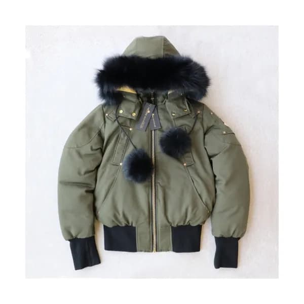 [매장판] Moose Knuckle 2019 Womens Logo Down Short Ja… - 1