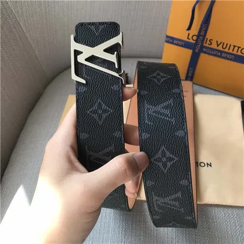 Louis Vuitton 2021 Men's Leather Belt,4.0cm,LO… - 1