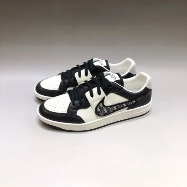 디올 남성 시그니처 블랙 스니커즈 - Mens Black Sneakers - dio0195… - 1